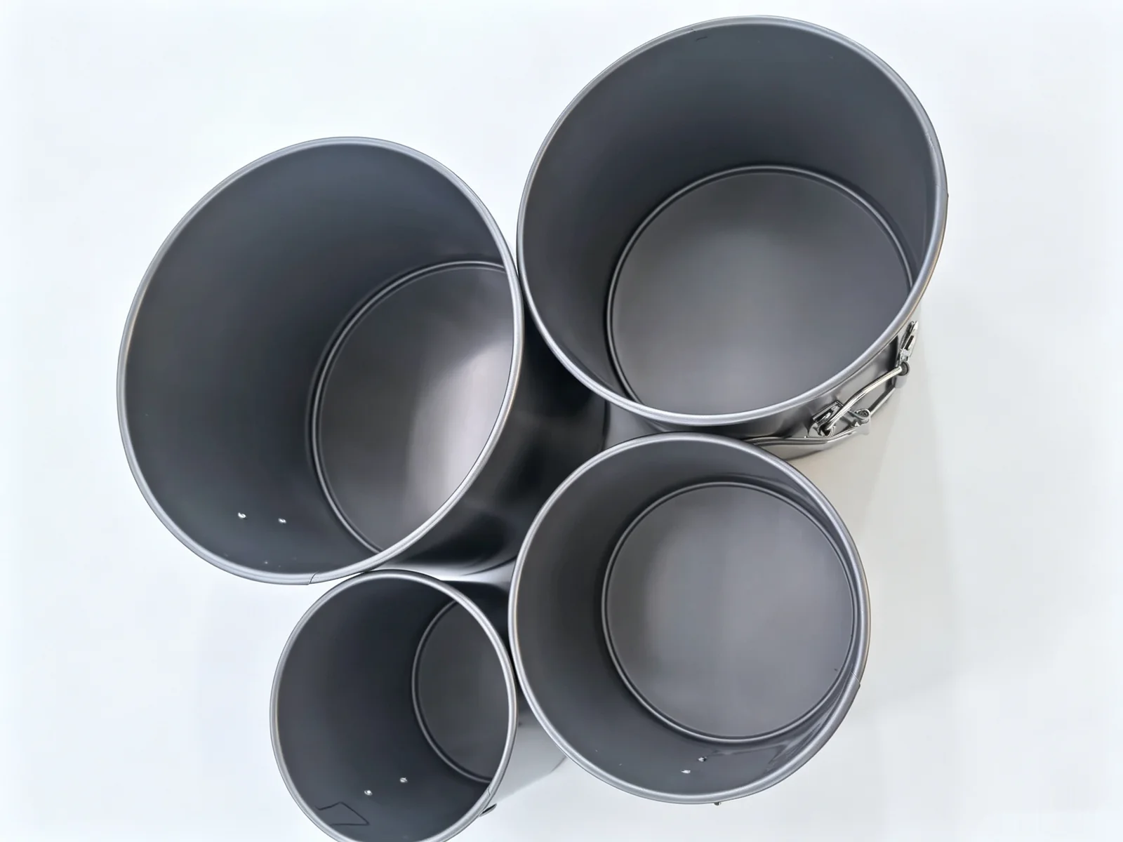 4-Piece Deep Springform Cake Tin Set — factory photo 3