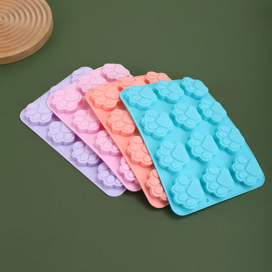 12-Cavity Cat Paw Silicone Mould — factory photo 2