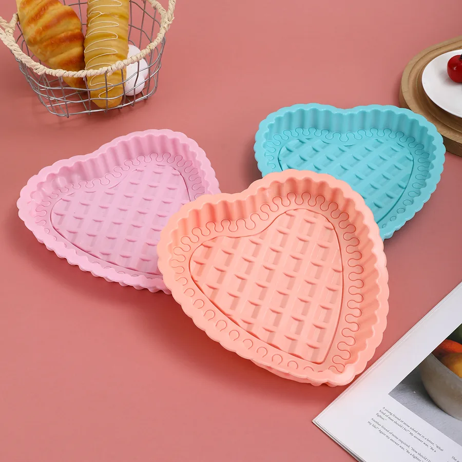 Heart-Shaped Silicone Baking Mould