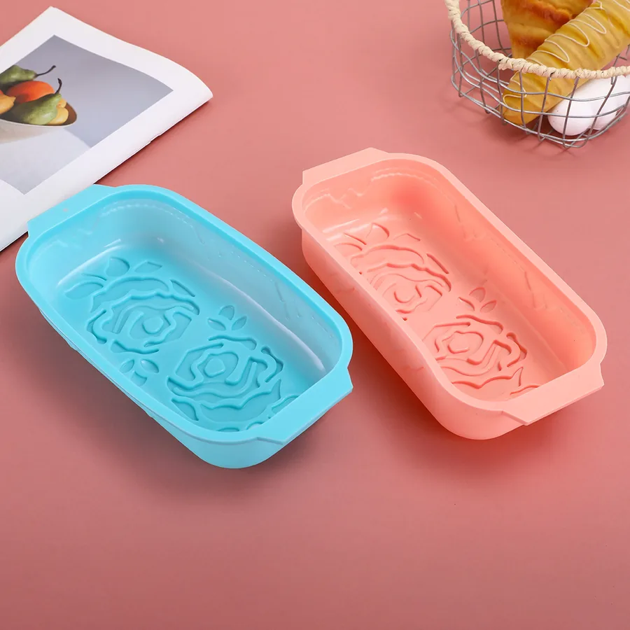 Rose-Pattern Silicone Loaf Pan — factory photo 2