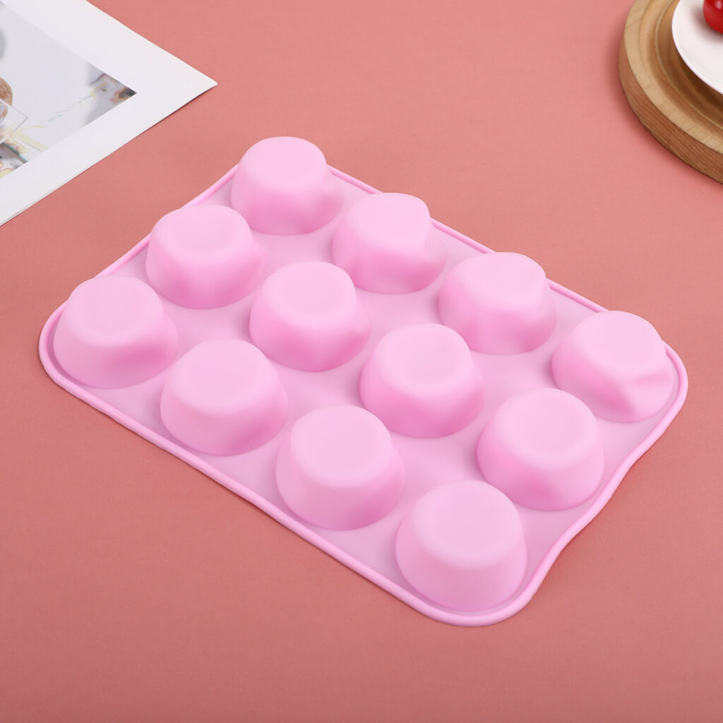 12-Cavity Round Silicone Mold detail 3